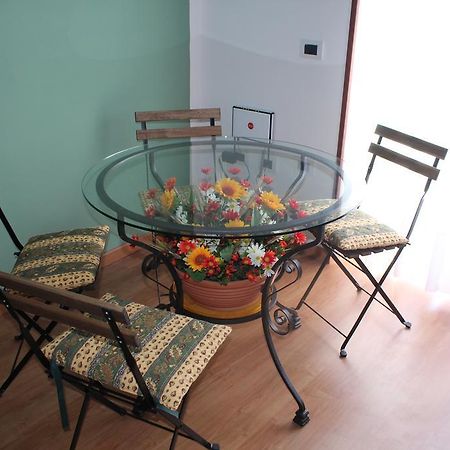 Casa Del Girasole Apartment Napoli Exterior foto